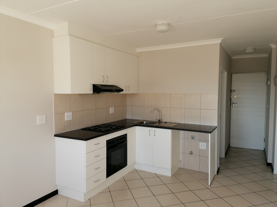 To Let 2 Bedroom Property for Rent in Buh Rein Estate Western Cape